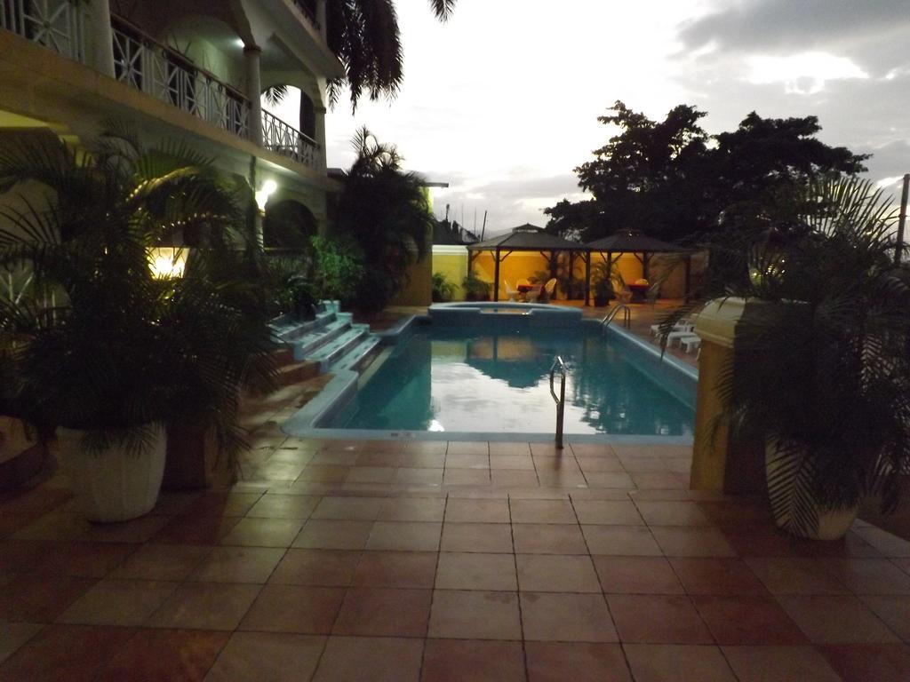 Grandiosa Hotel Montego Bay Exterior photo