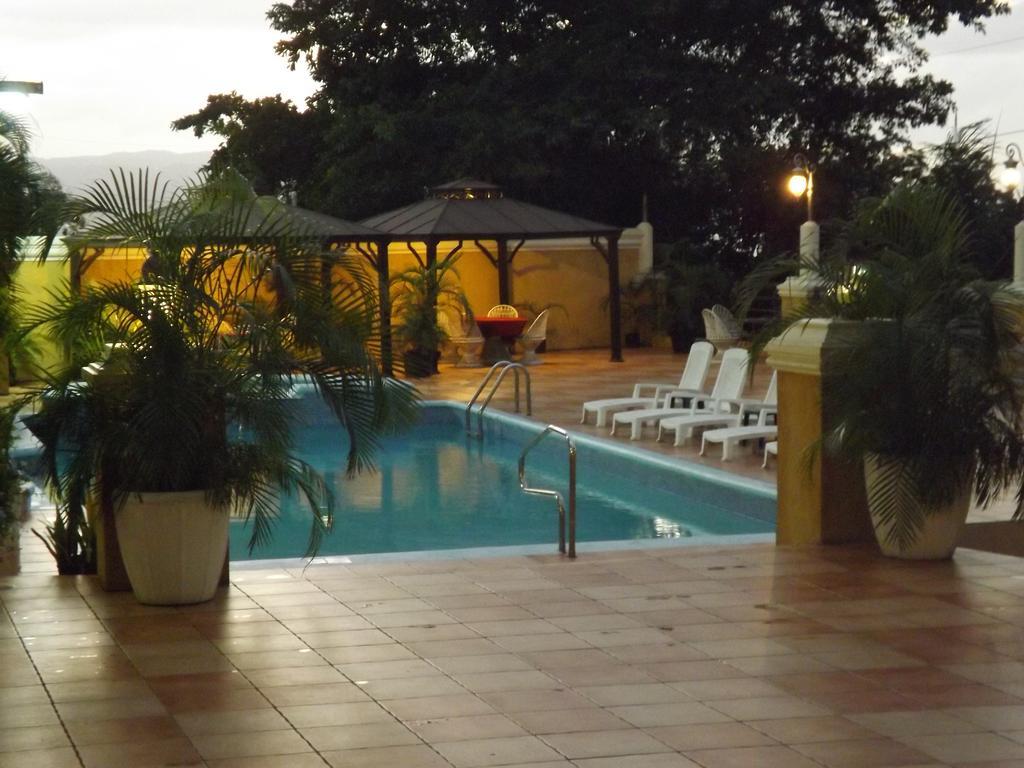 Grandiosa Hotel Montego Bay Exterior photo