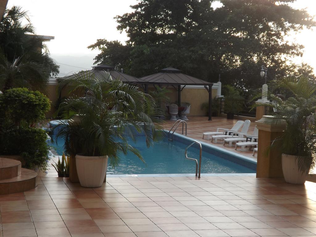Grandiosa Hotel Montego Bay Exterior photo